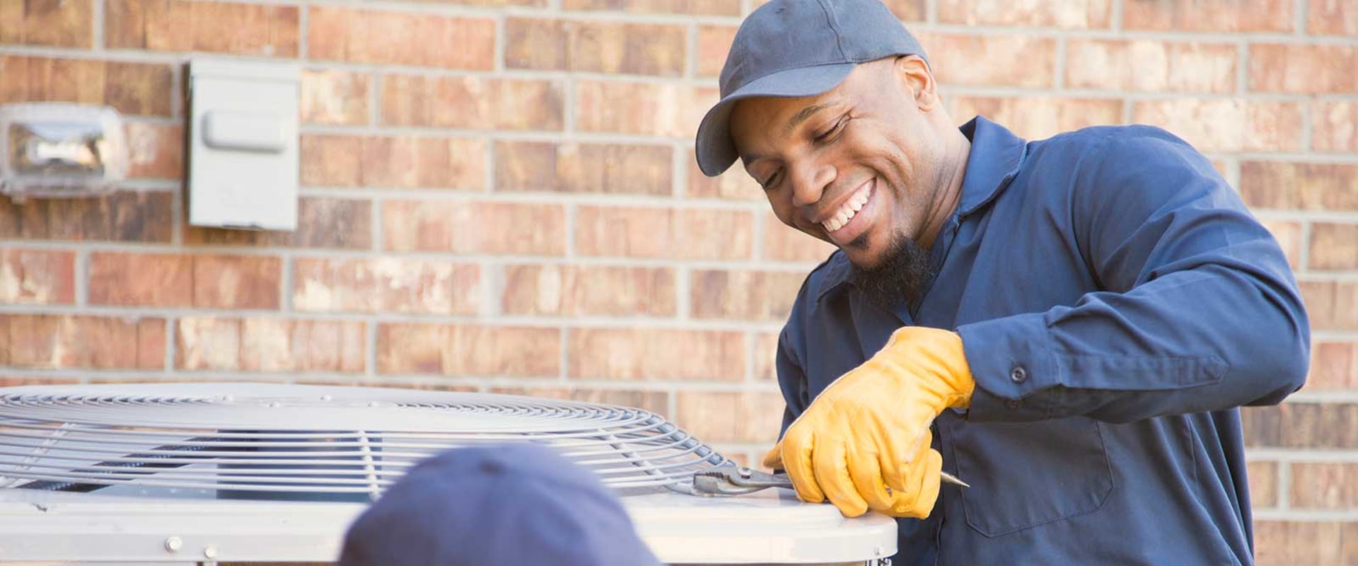 5 Ways an HVAC Maintenance Service Company Near Miami Beach FL Streamlines the HVAC Replacement Process